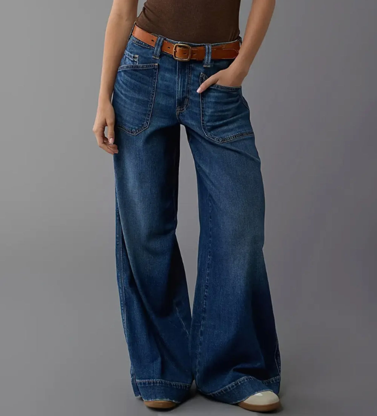 Relaxed Fit Wide Leg Jeans