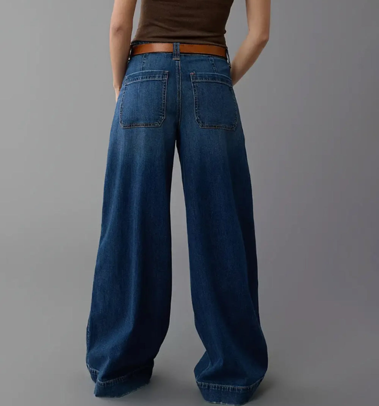 Relaxed Fit Wide Leg Jeans